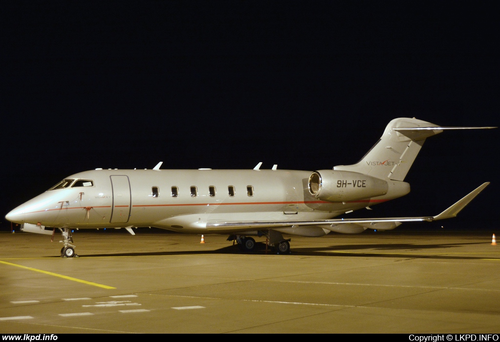 VistaJet – Bombardier BD-100-1A10 Challenger 350 9H-VCE