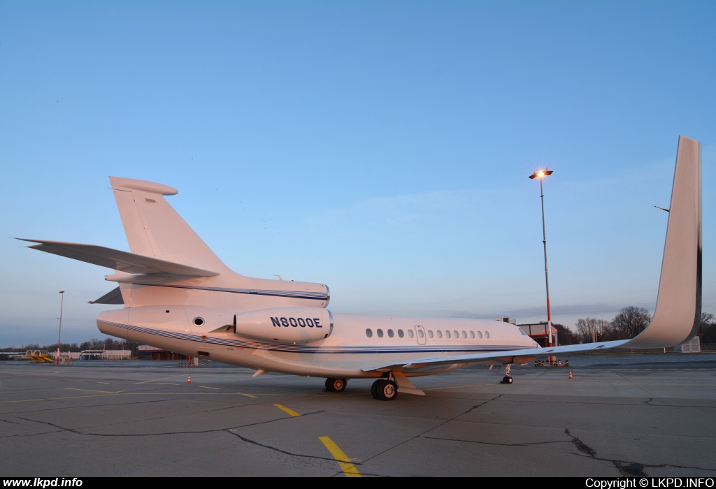 Emerson Flight Operations – Dassault Aviation Falcon 7X N8000E