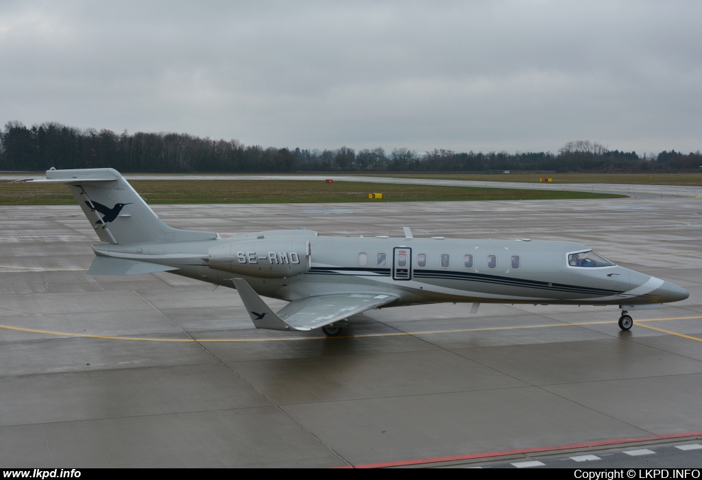 Hummingbird Aviation – Gates Learjet 45XR SE-RMO