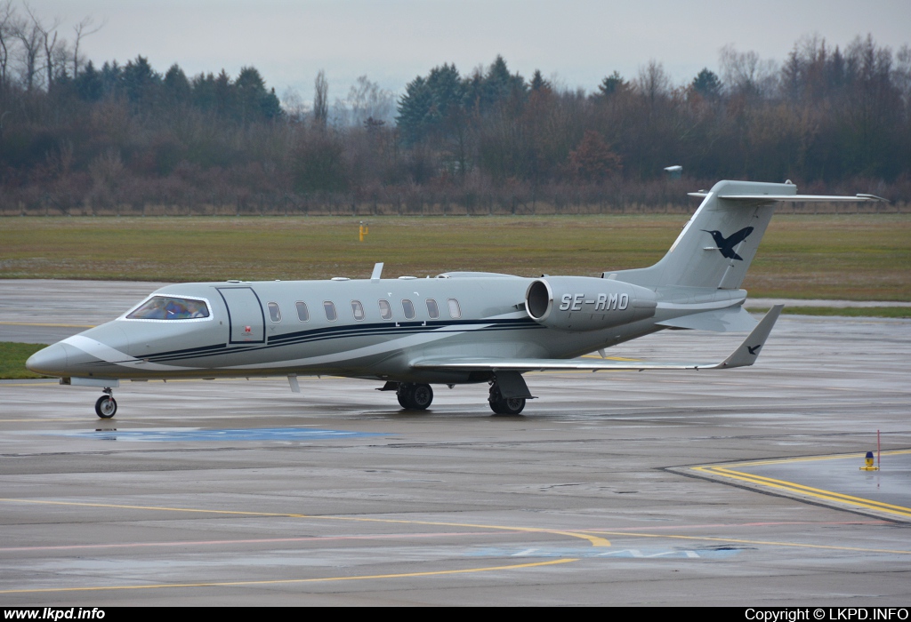 Hummingbird Aviation – Gates Learjet 45XR SE-RMO