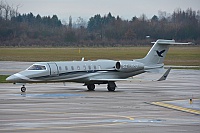 Hummingbird Aviation – Gates Learjet 45XR SE-RMO