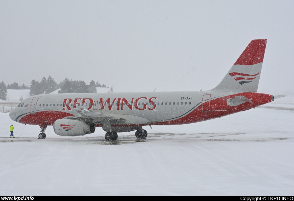 Red Wings – Airbus A320-232 VP-BWY