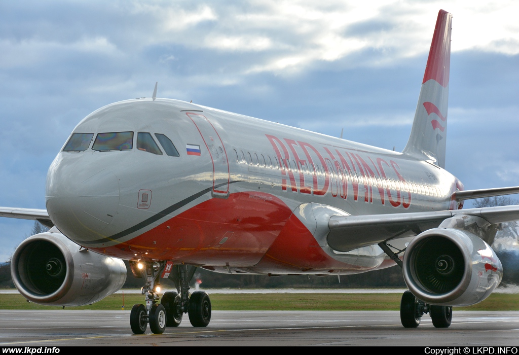 Red Wings – Airbus A320-232 VP-BWW