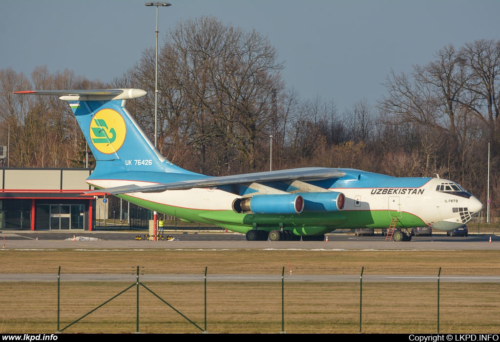 Uzbekistan Airways – Iljuin IL-76TD UK-76426