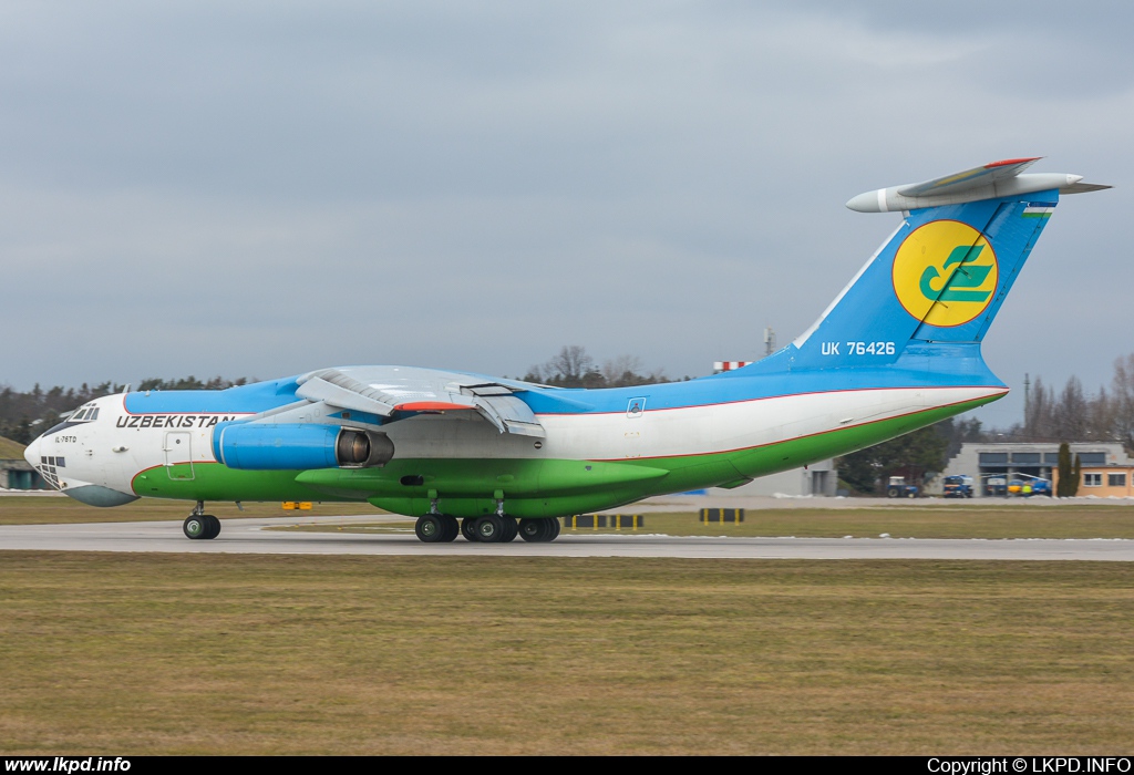 Uzbekistan Airways – Iljuin IL-76TD UK-76426