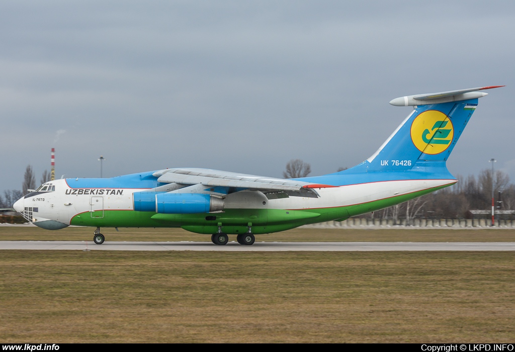 Uzbekistan Airways – Iljuin IL-76TD UK-76426