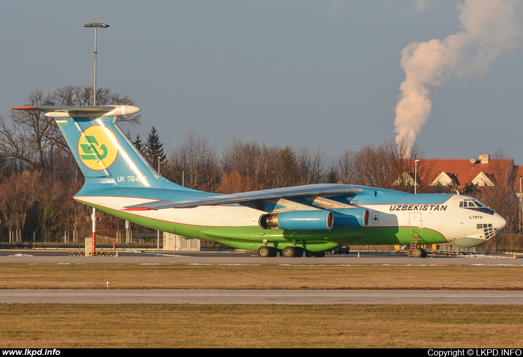 Uzbekistan Airways – Iljuin IL-76TD UK-76426