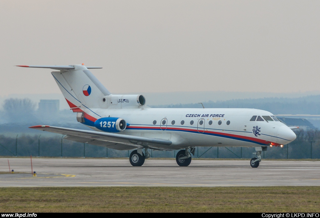 Czech Air Force – Yakovlev YAK-40 1257