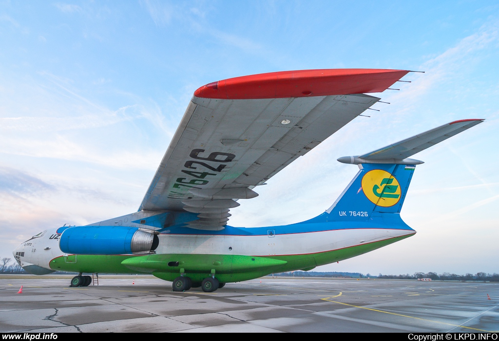 Uzbekistan Airways – Iljuin IL-76TD UK-76426