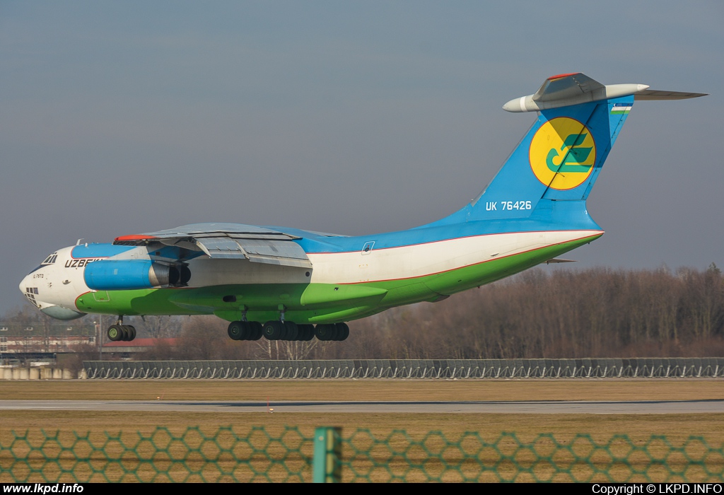 Uzbekistan Airways – Iljuin IL-76TD UK-76426