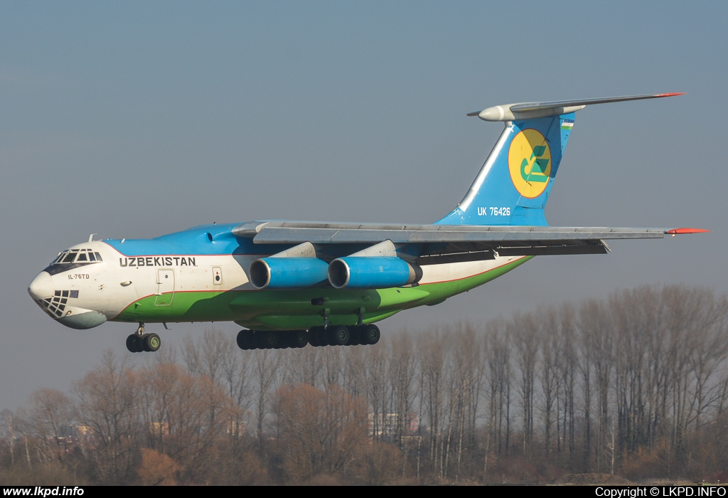 Uzbekistan Airways – Iljuin IL-76TD UK-76426