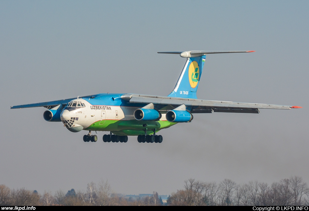 Uzbekistan Airways – Iljuin IL-76TD UK-76426