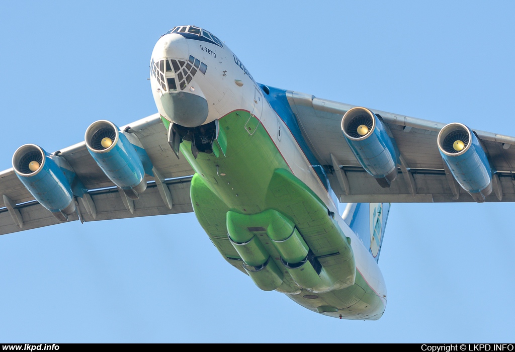 Uzbekistan Airways – Iljuin IL-76TD UK-76426