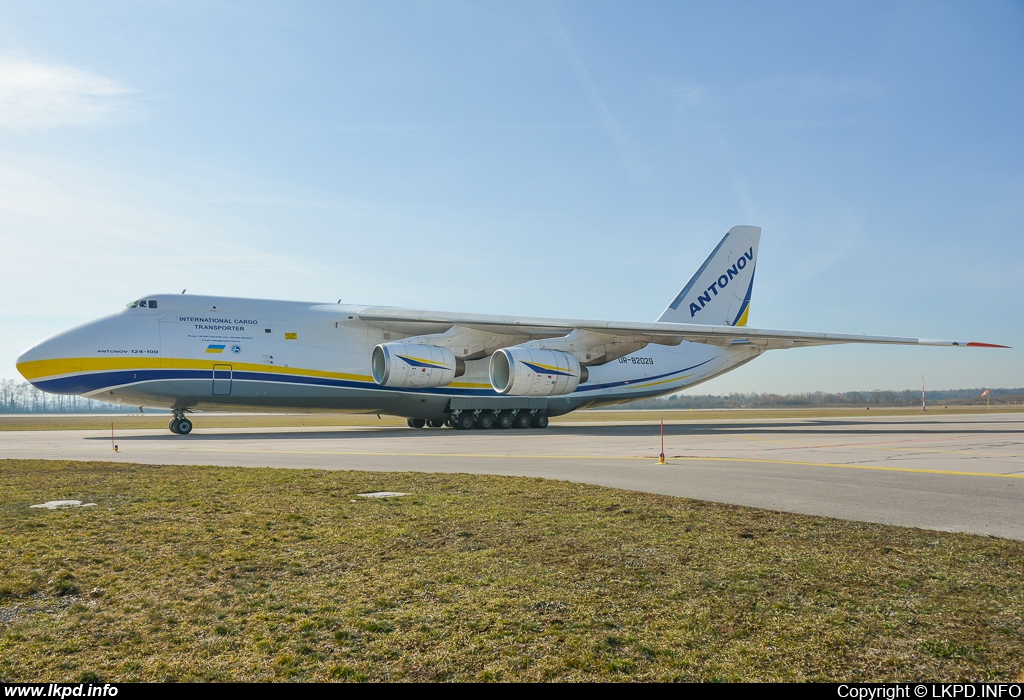 Antonov Design Bureau – Antonov AN-124-100 UR-82029