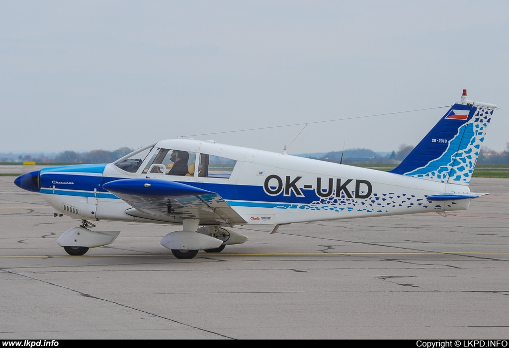 Private/Soukrom – Piper PA-28-180 Cherokee C OK-UKD