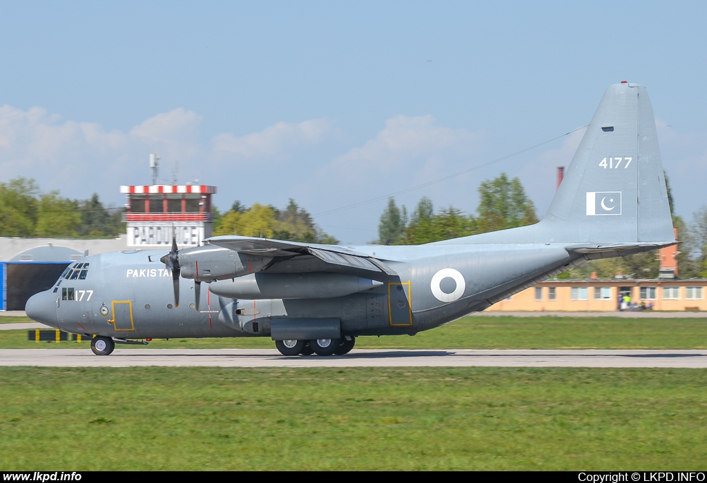 Pakistan Air Force – Lockheed C-130E Hercules 4177