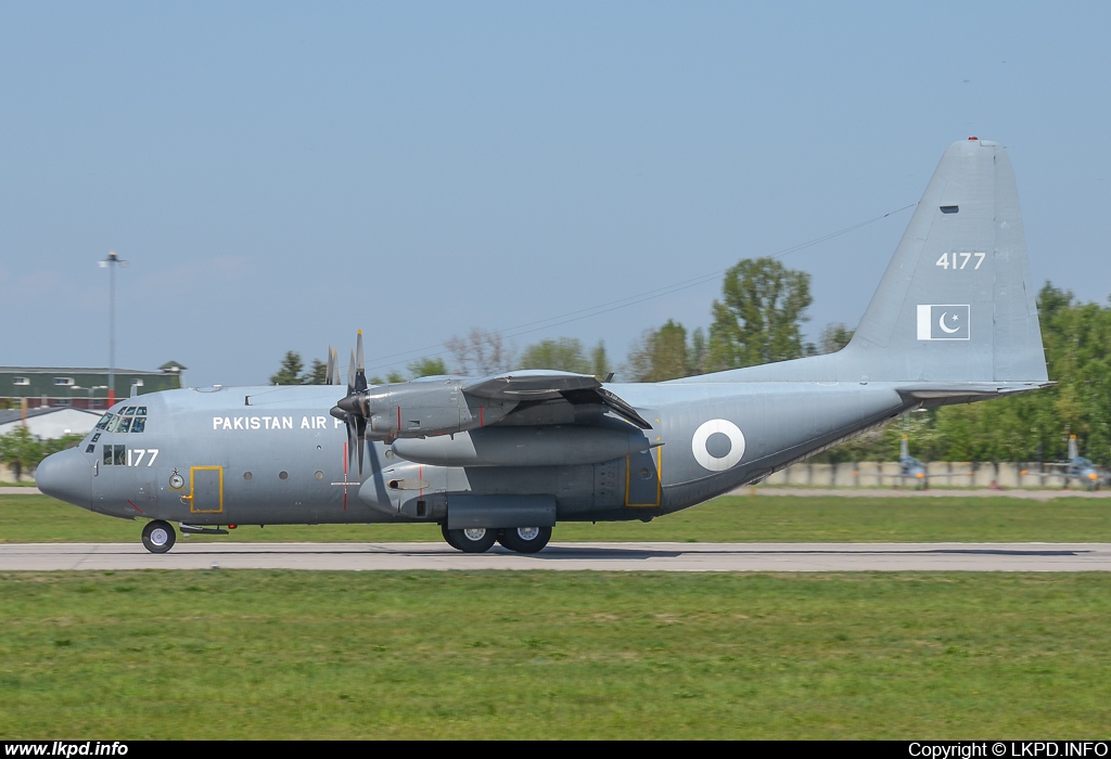 Pakistan Air Force – Lockheed C-130E Hercules 4177