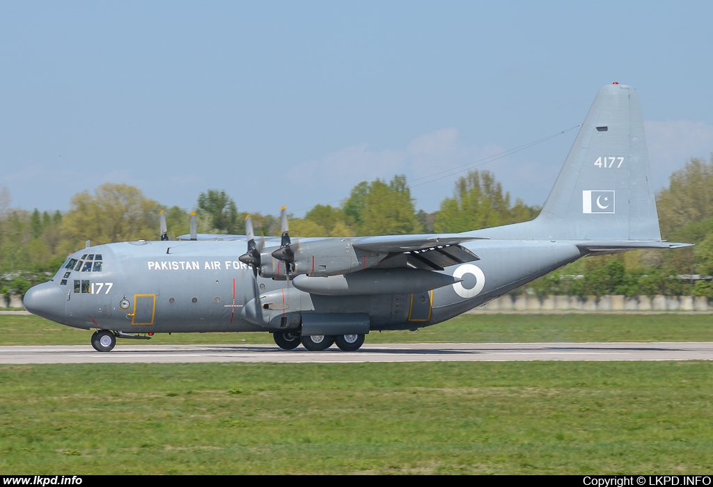 Pakistan Air Force – Lockheed C-130E Hercules 4177