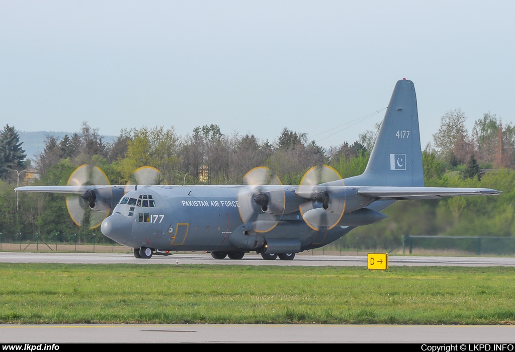 Pakistan Air Force – Lockheed C-130E Hercules 4177