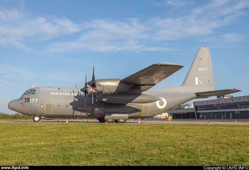 Pakistan Air Force – Lockheed C-130E Hercules 4177