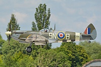 Private/Soukrom – Supermarine 361 Spitfire LF16E G-MXVI