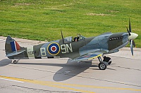 Private/Soukrom – Supermarine 361 Spitfire LF16E G-MXVI