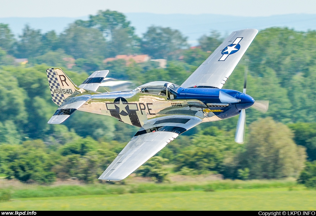 Private/Soukrom – North American P-51D Mustang N151W