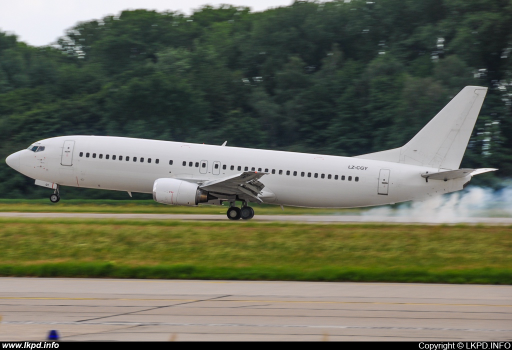 Cargoair – Boeing B737-49R LZ-CGY