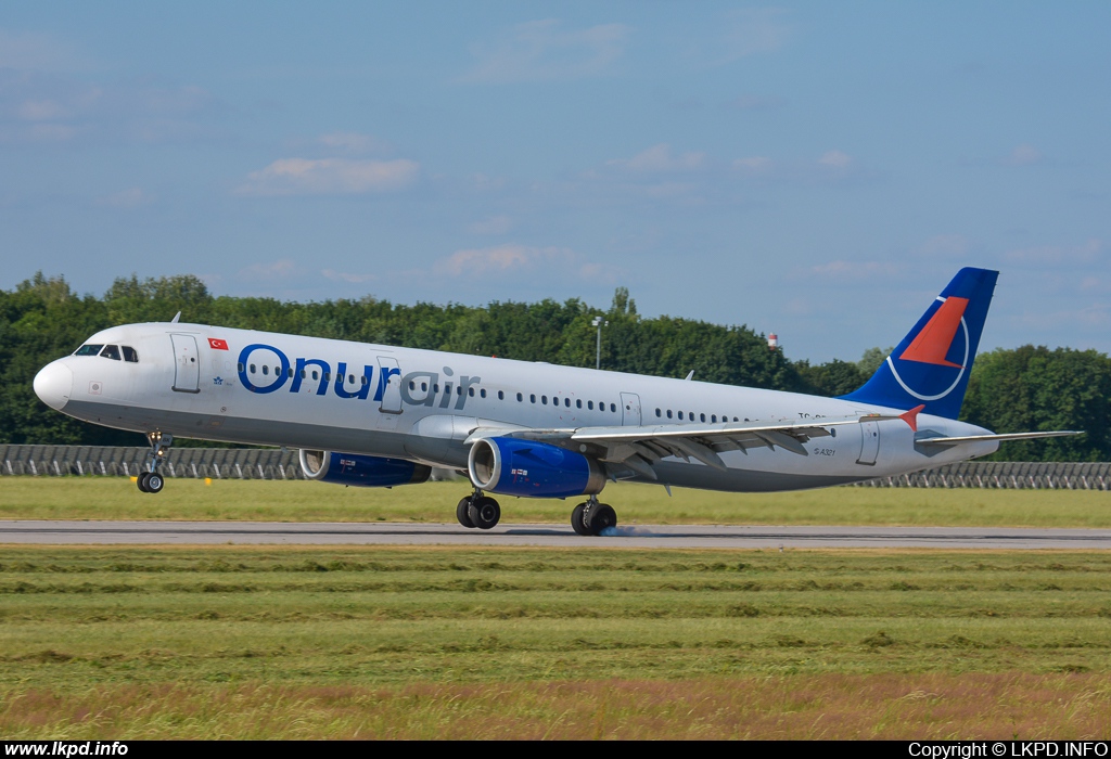 Onur Air – Airbus A321-231 TC-OBK