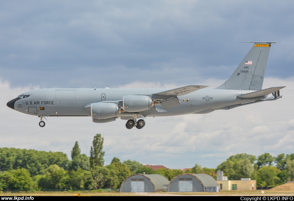 USAF – Boeing KC-135R Stratotanker 57-2606