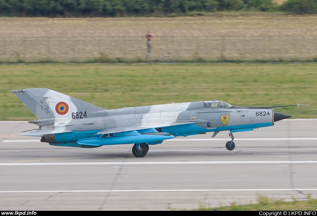 Romanian Air Force – Mikoyan-Gurevich MiG-21MF-75 6824