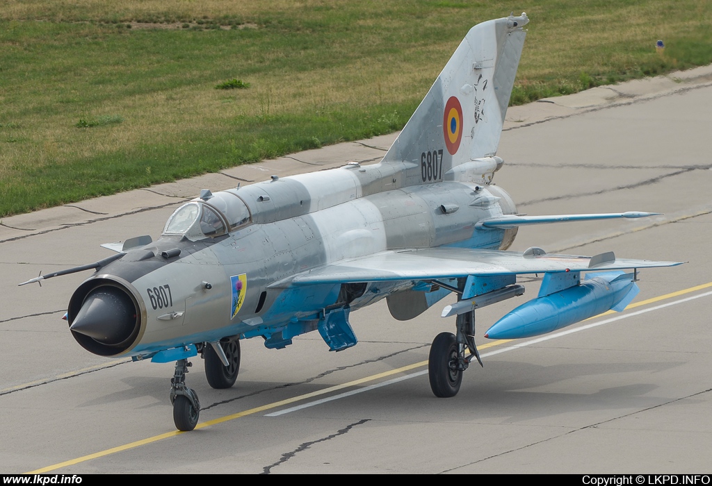 Romanian Air Force – Mikoyan-Gurevich MiG-21MF-75 6807