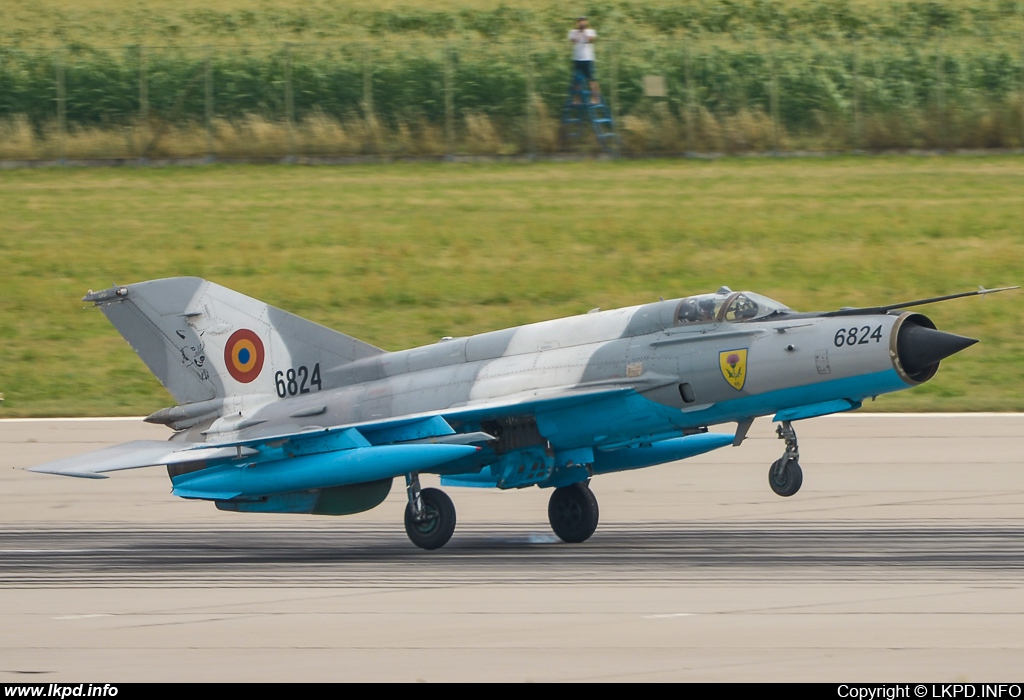 Romanian Air Force – Mikoyan-Gurevich MiG-21MF-75 6824