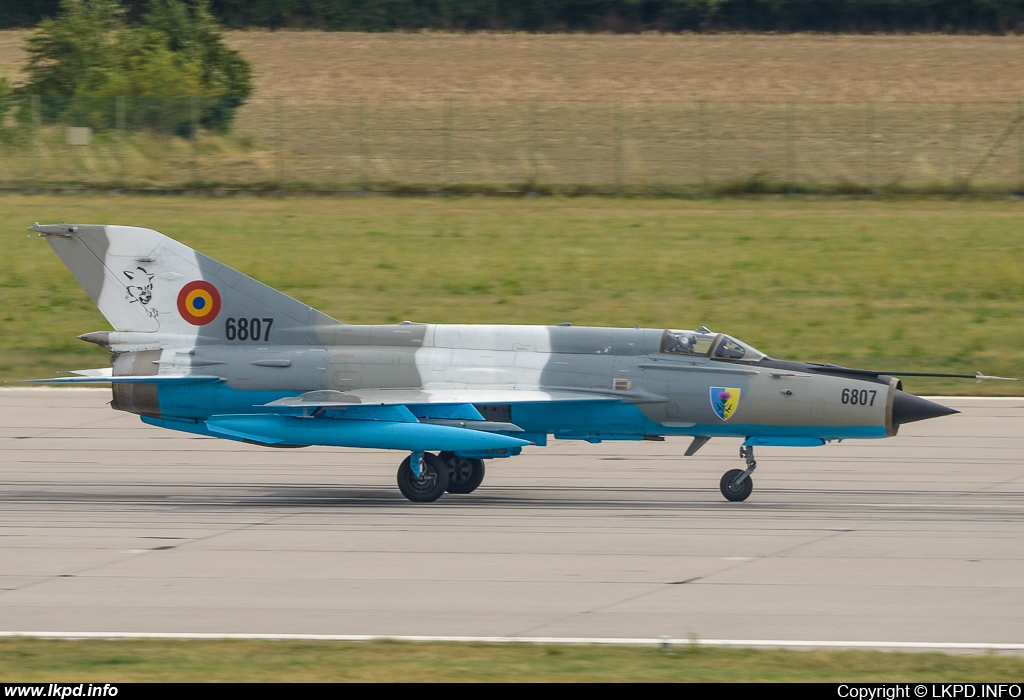 Romanian Air Force – Mikoyan-Gurevich MiG-21MF-75 6807