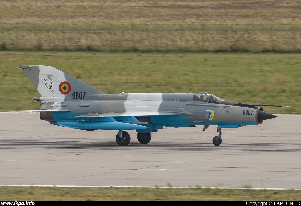 Romanian Air Force – Mikoyan-Gurevich MiG-21MF-75 6807