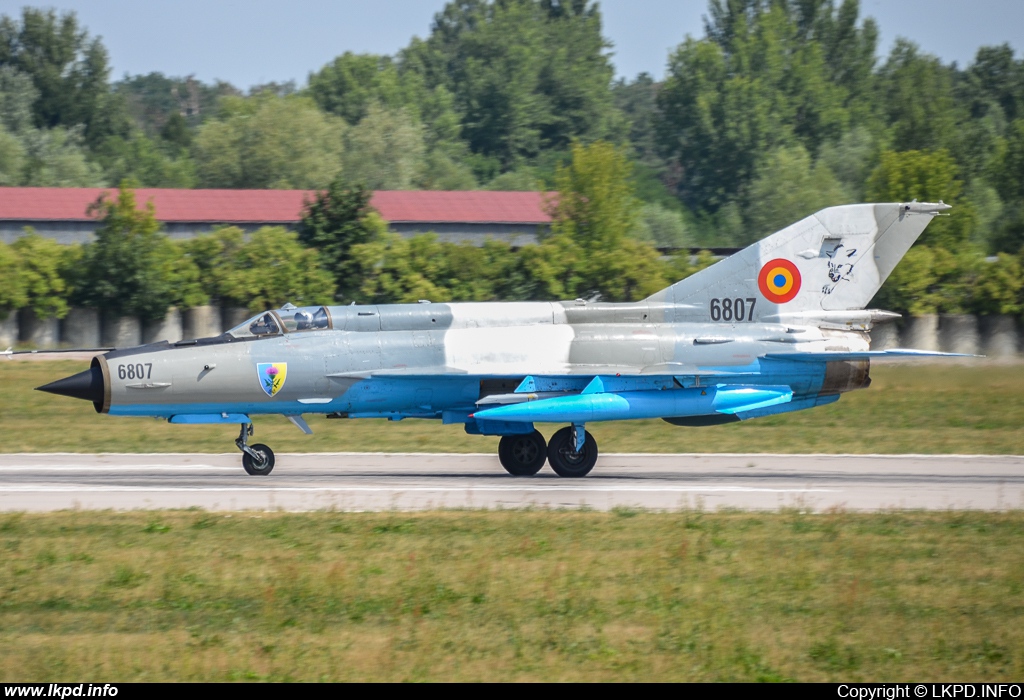 Romanian Air Force – Mikoyan-Gurevich MiG-21MF-75 6807