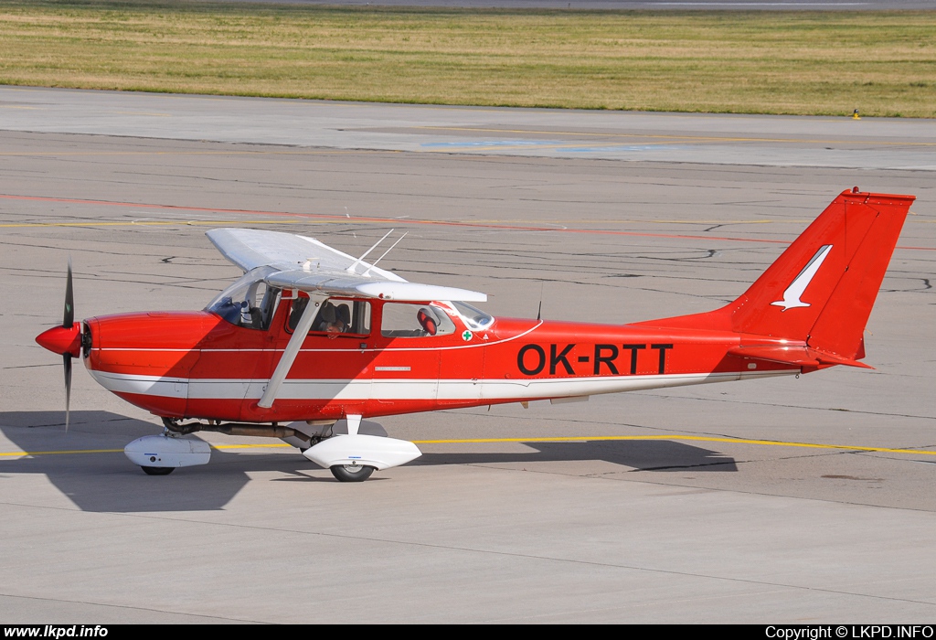 Private/Soukrom – Reims FR172F OK-RTT