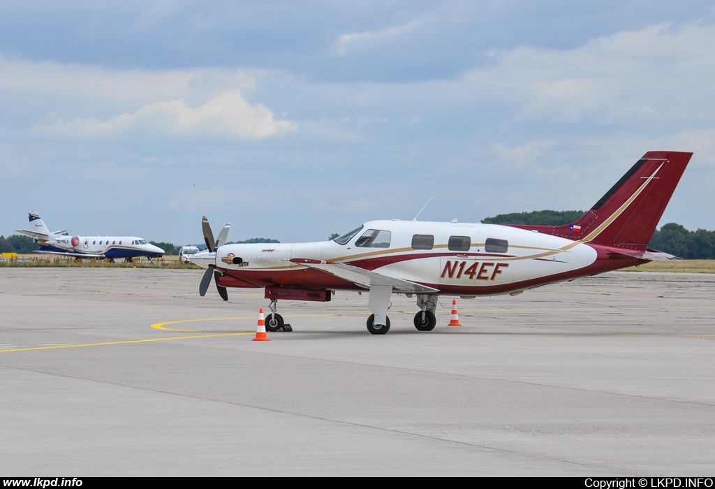 Private/Soukrom – Piper PA-46-350P N14EF