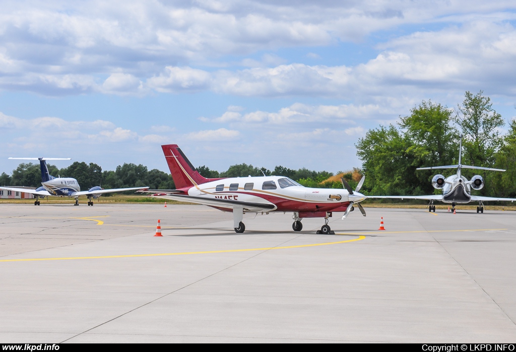 Private/Soukrom – Piper PA-46-350P N14EF