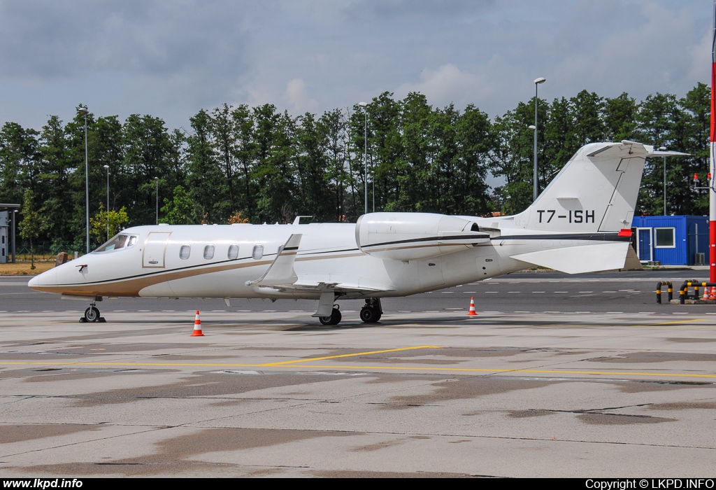 Private/Soukrom – Gates Learjet 60XR T7-ISH