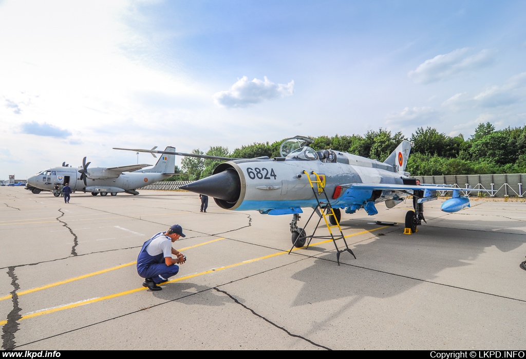 Romanian Air Force – Mikoyan-Gurevich MiG-21MF-75 6824