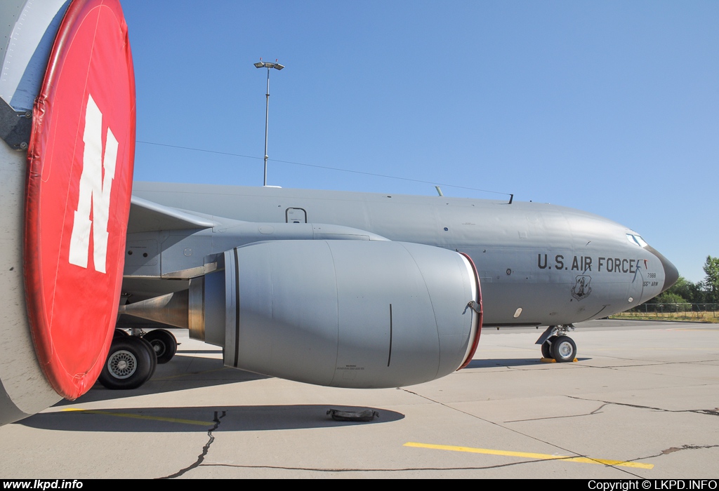 USAF – Boeing KC-135R Stratotanker 63-7988