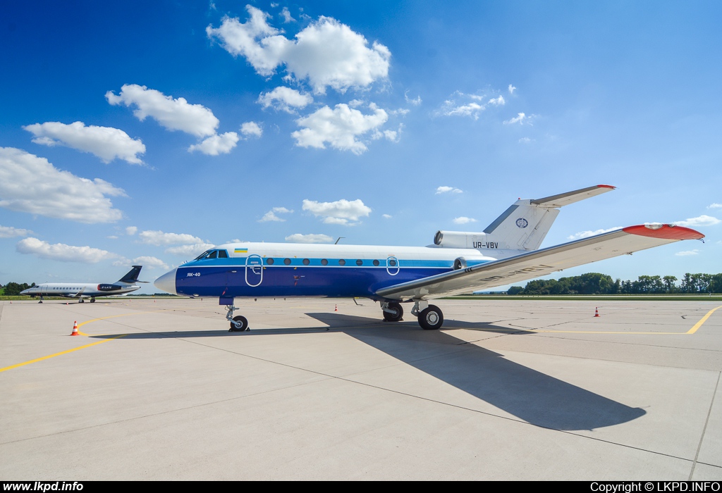 Motor Sich – Yakovlev YAK-40 UR-VBV