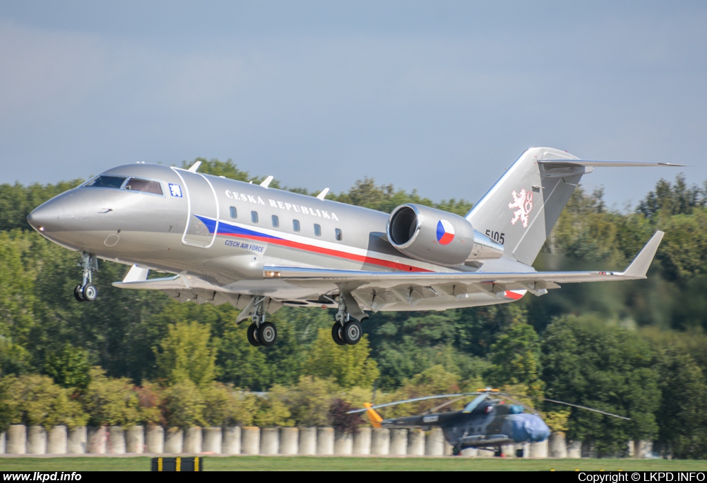 Czech Air Force – Canadair CL-600-2B16 Challenger 601-3A  5105