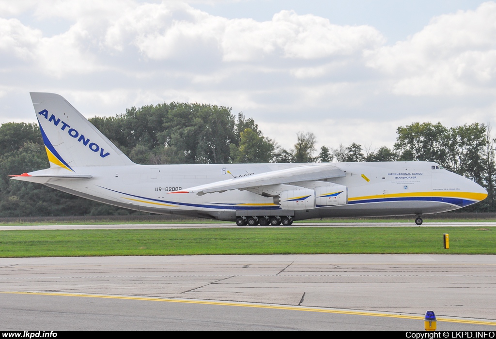 Antonov Design Bureau – Antonov AN-124-100M-150 UR-82009