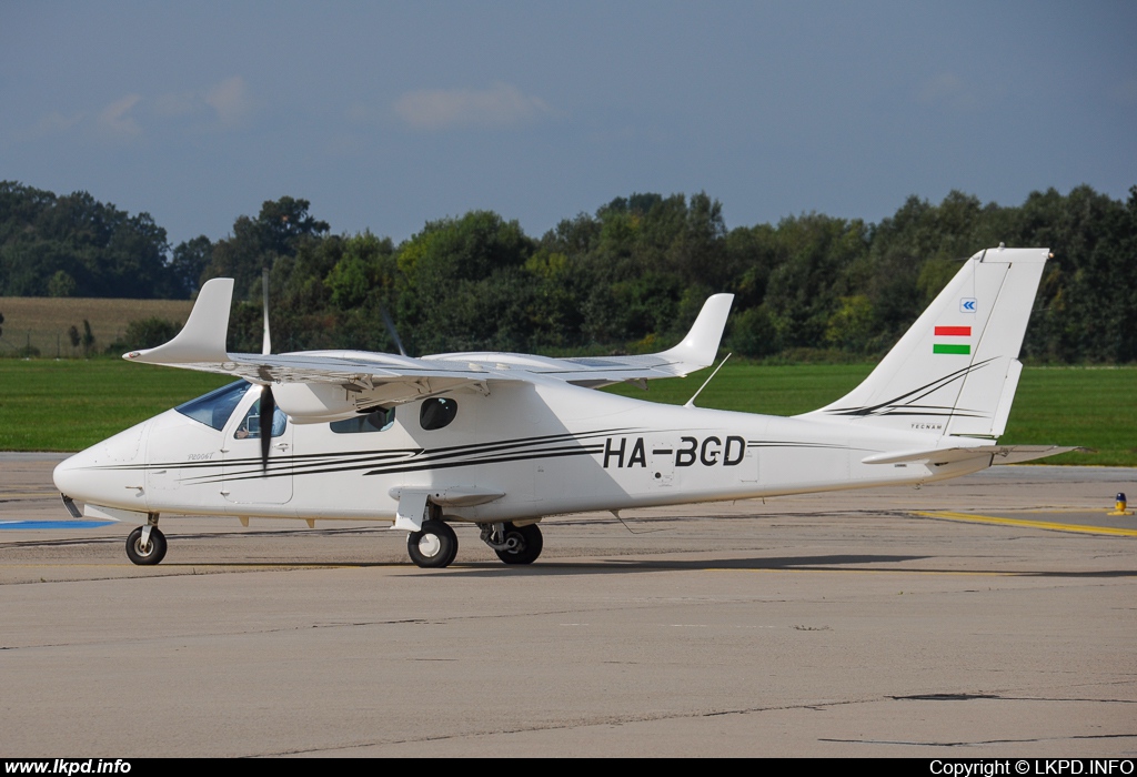 Private/Soukrom – Tecnam P-2006T HA-BGD