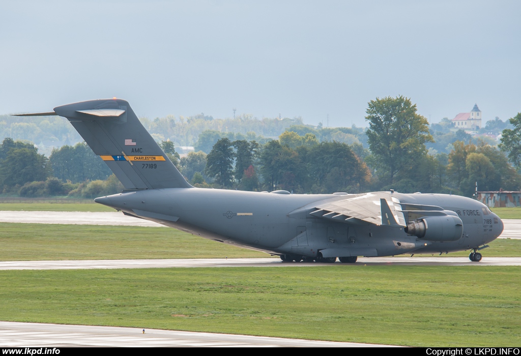 USAF – McDonnell Douglas C-17A Globemaster 07-7189