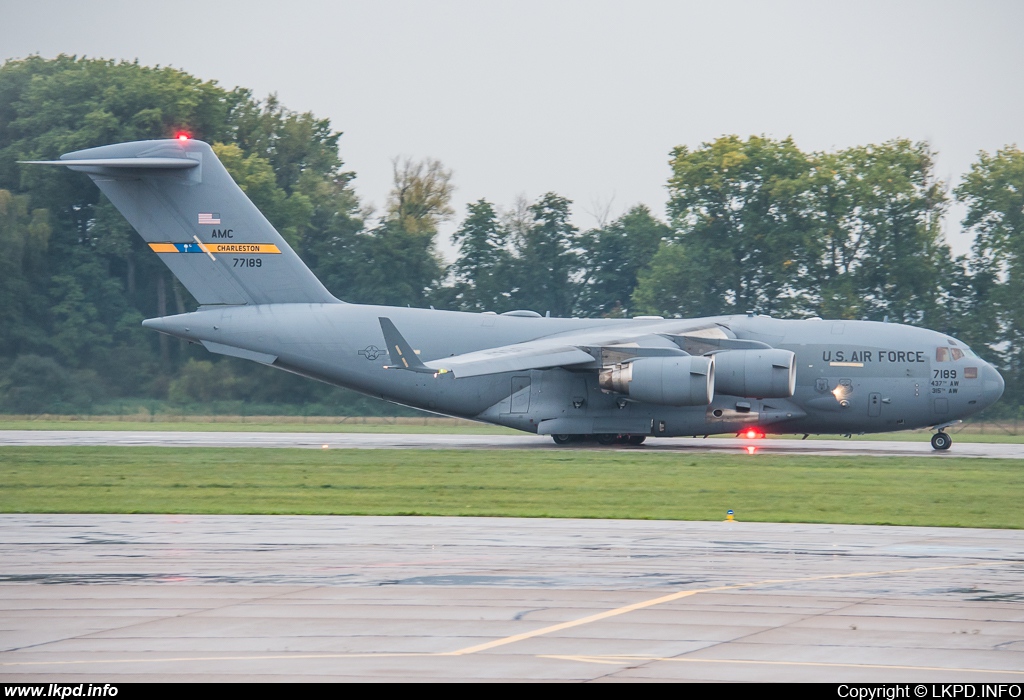 USAF – McDonnell Douglas C-17A Globemaster 07-7189