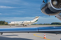 Private/Soukrom – Gulfstream G-IV-X N450WB