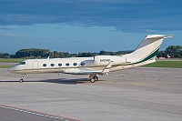 Private/Soukrom – Gulfstream G-IV-X N450WB